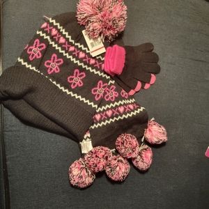 Hat,scarf and gloves